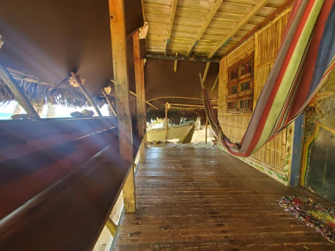 ליטל קורן איילנד Derek'S Place Eco-Lodge מראה חיצוני תמונה